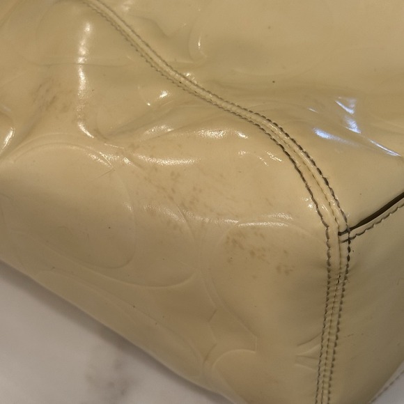 Coach Peyton Patent Leather Shoulder Tote F20028 Butter Yellow Cognac Trim Purse - Picture 12 of 14